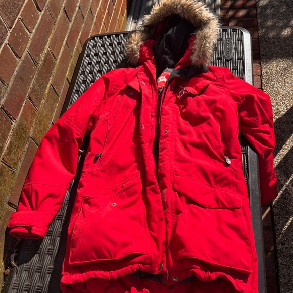 Fjallraven Nuuk Parka size S - Picture 2 of 3